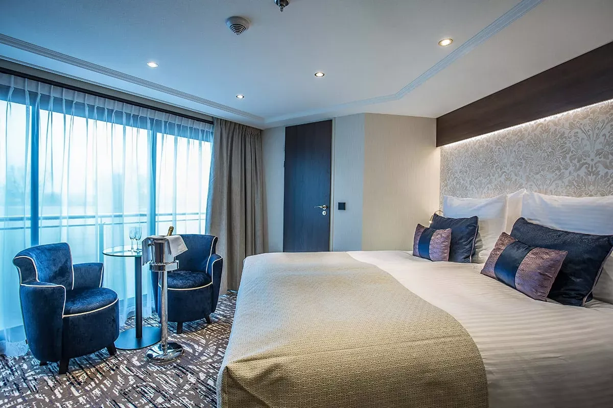 Junior Suite Diamond Deck