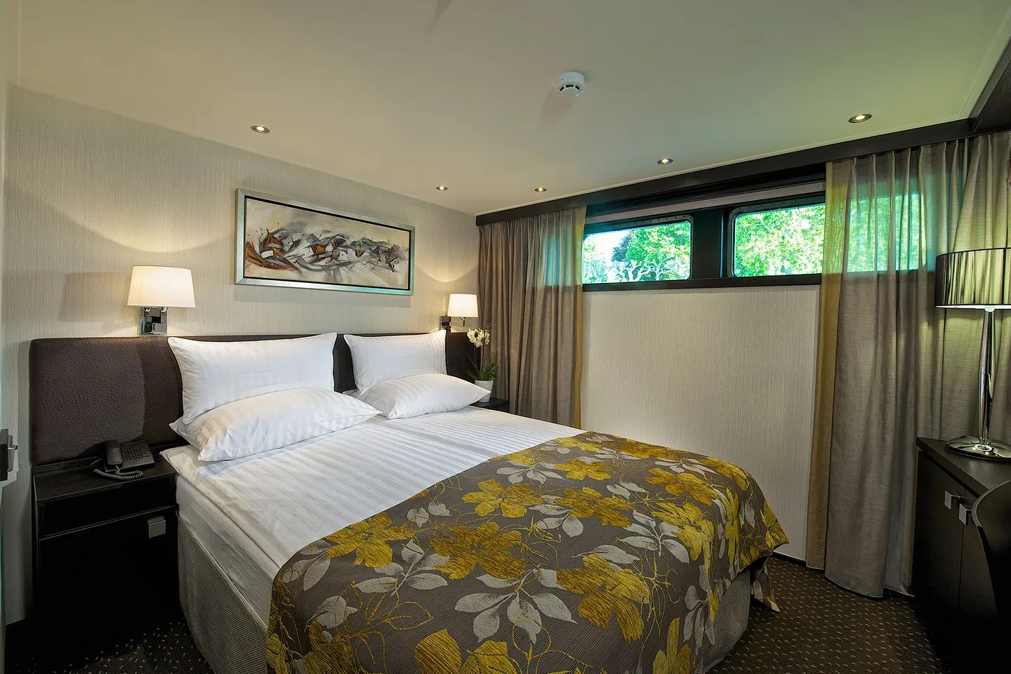 Deluxe Stateroom