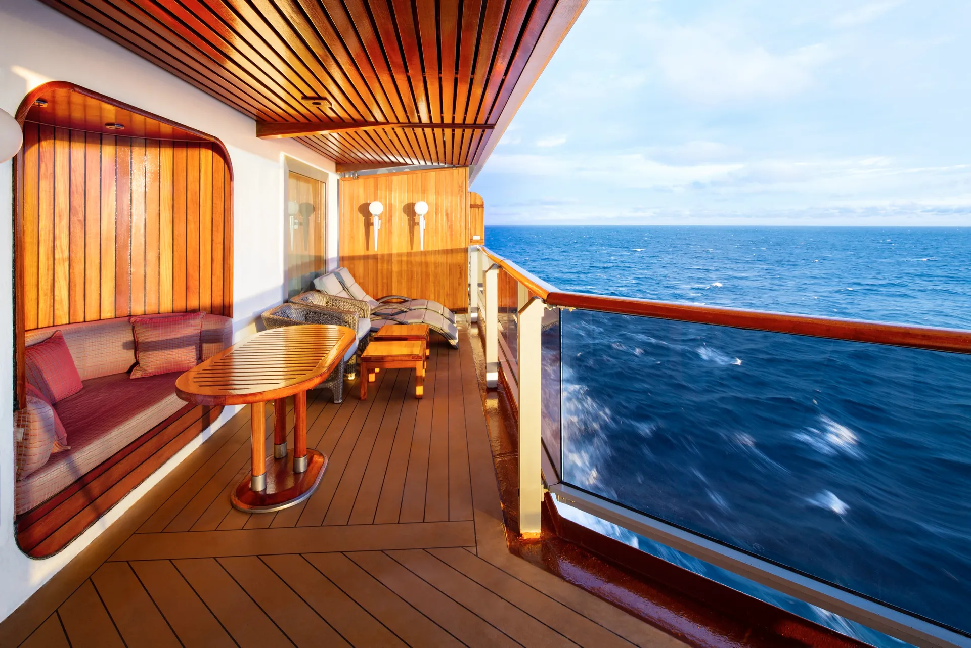 পিক স্যুইট 6