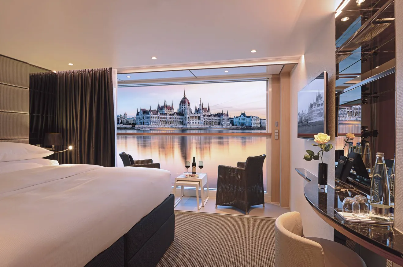 Deluxe Balcony Suite 1