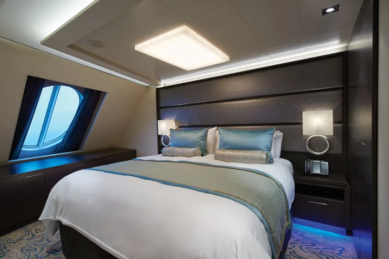 海湾前方阳台豪华套房 2