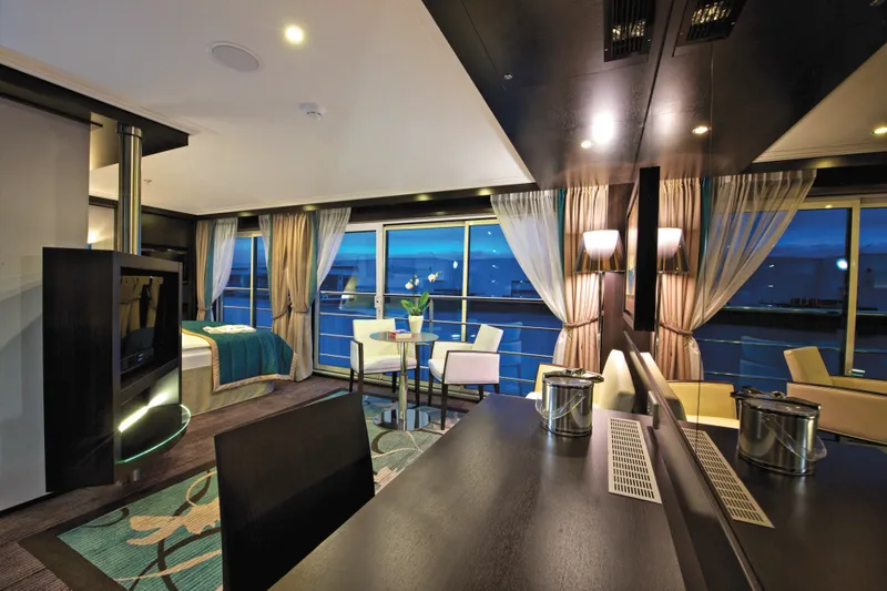 Kuninkaallinen sviitti 1