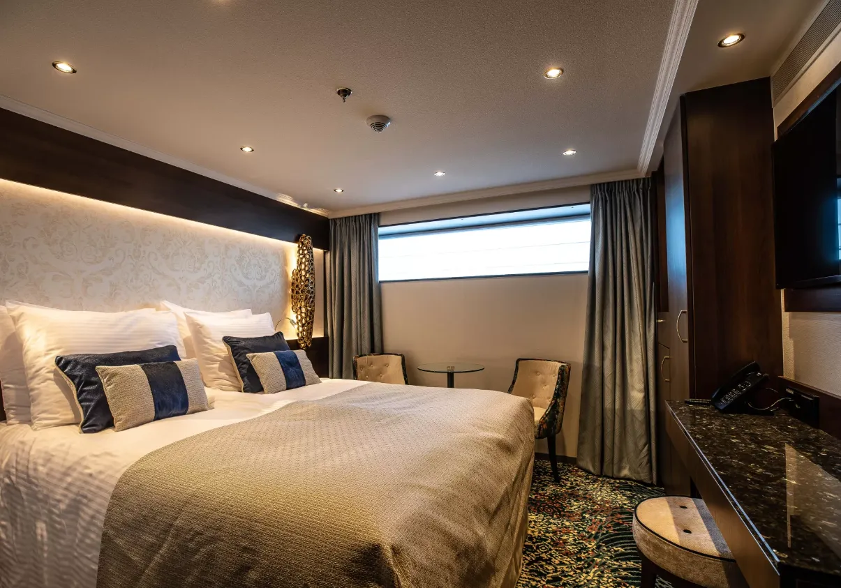 Standard Cabin - Emerald Deck