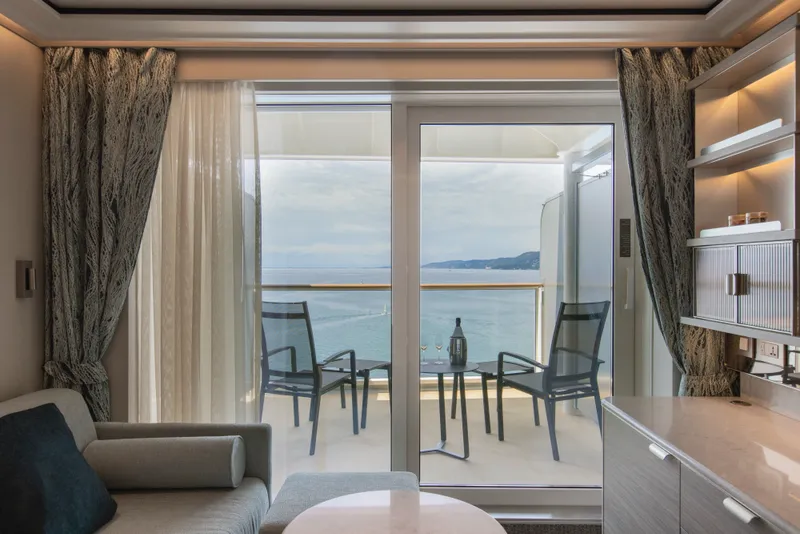 高级阳台套房 2