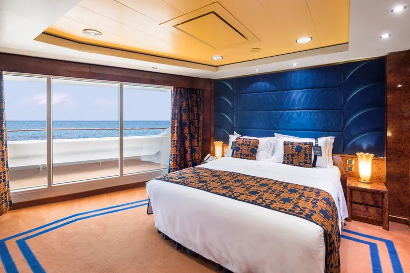 MSC YACHT CLUB EXECUTIVE & FAMILY SUITE 3