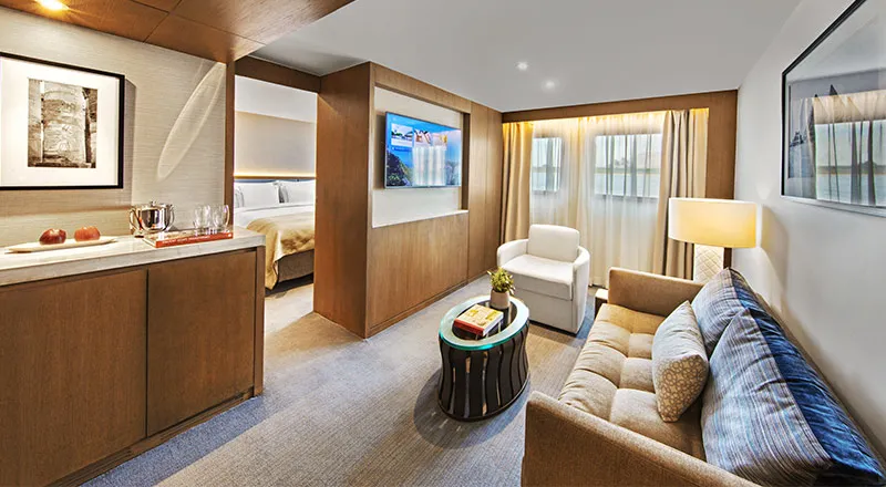 Suite (AC)