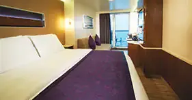 面向艉方的俱樂部陽台套房 2