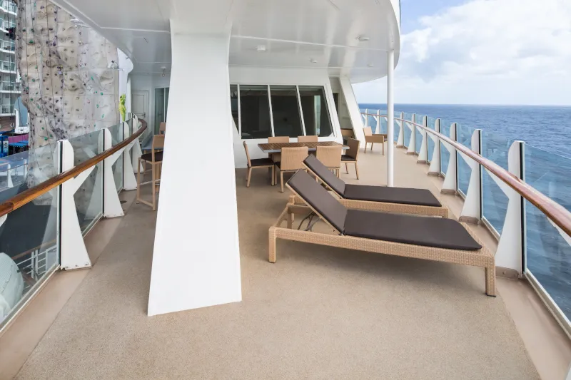 Spacious AquaTheater Suite Large Balcony - 2 Bedroom