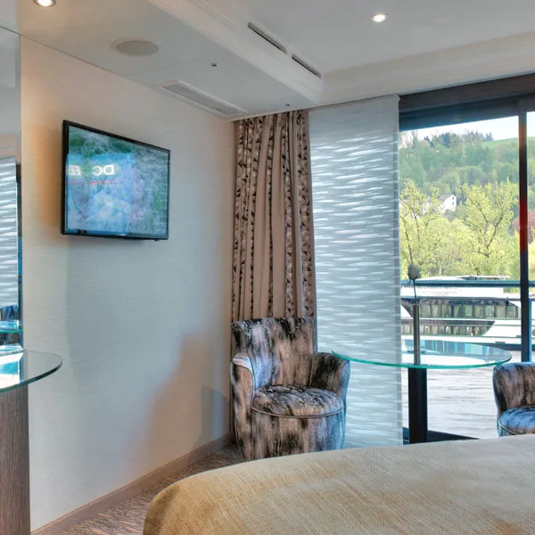 类别 5 | 钻石甲板 2