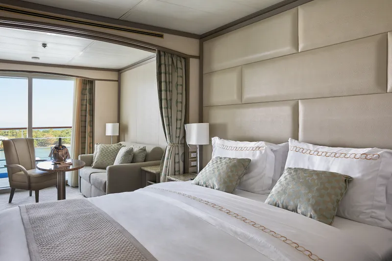 豪华阳台套房 1