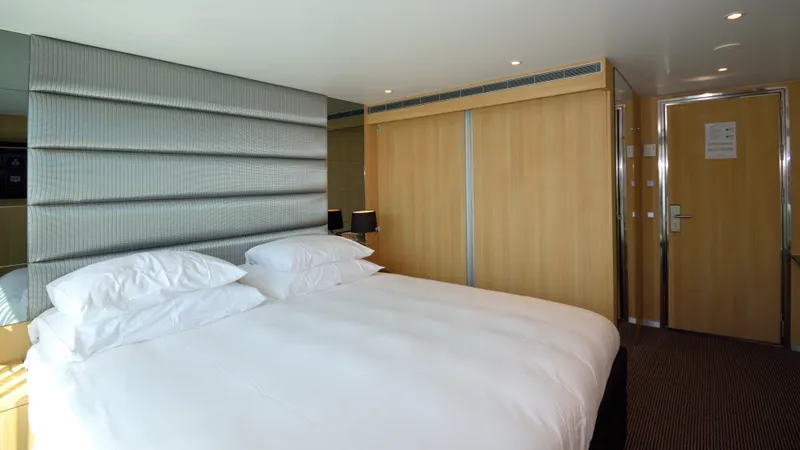 Suit med udsigt over floden 2