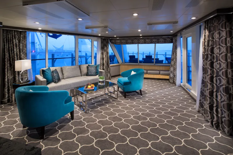 Spacious AquaTheatre Suite Large Balcony - 2 Bedroom