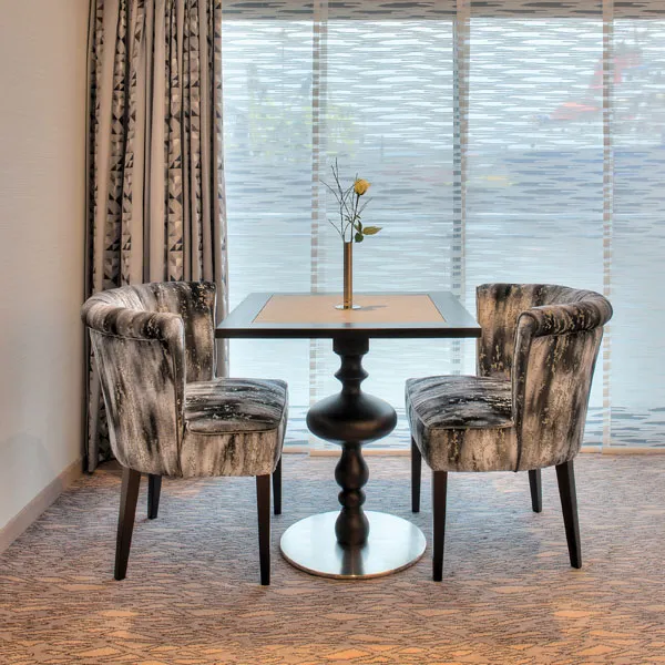 类别 6 | 红宝石甲板 1