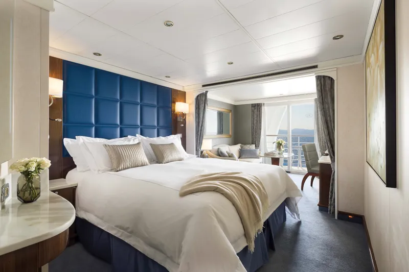 Deluxe Veranda Suite 3
