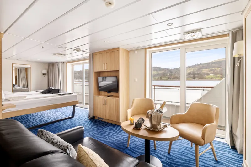 جناح كبير للاستكشاف 2