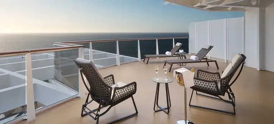 Aft-facing Suite With Large Balcony 5