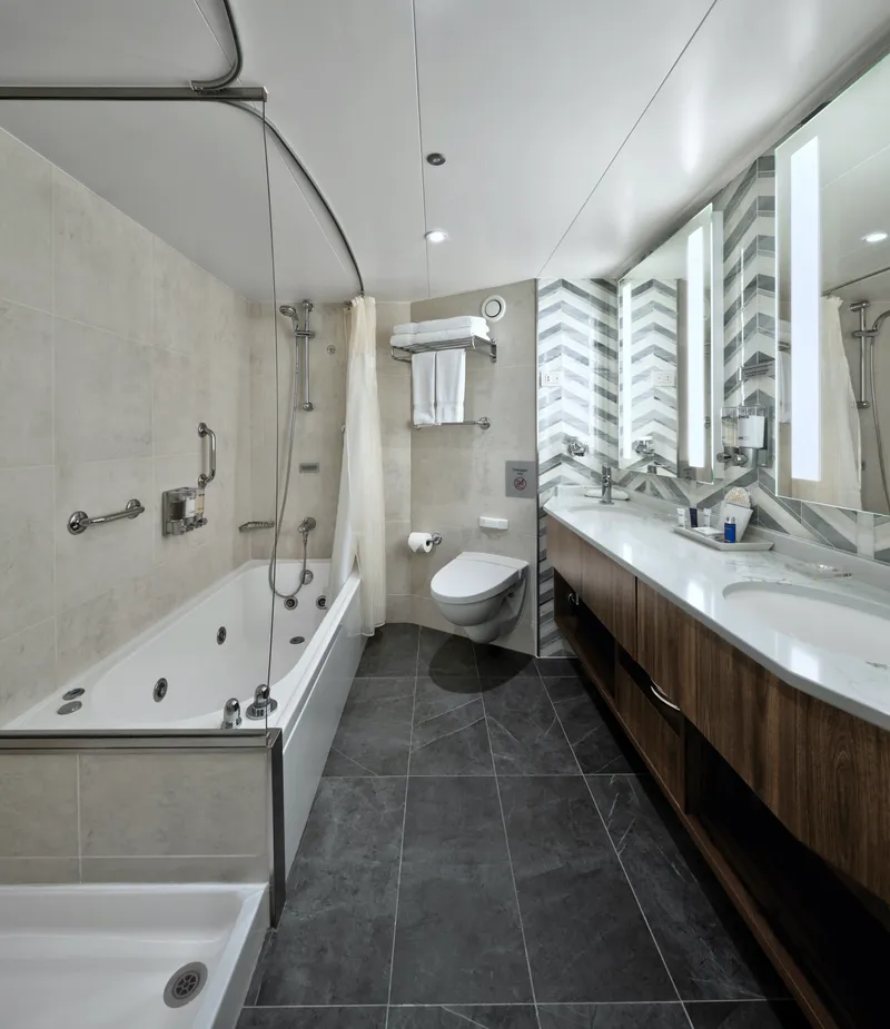Neptune Suite 5