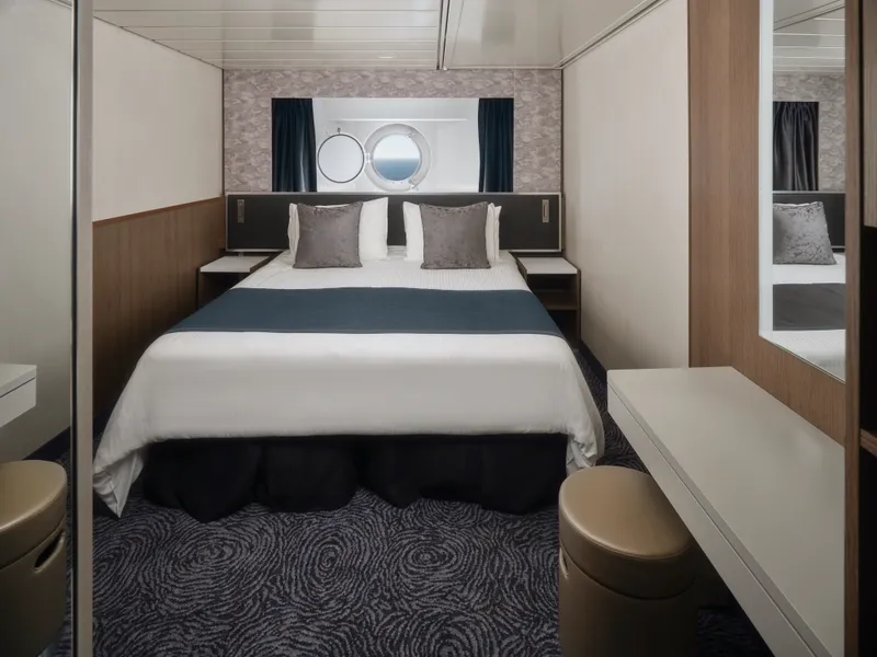 中船舱海景圆窗 1