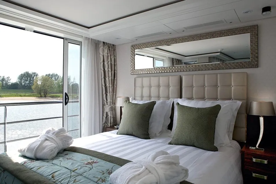 Twin Balcony