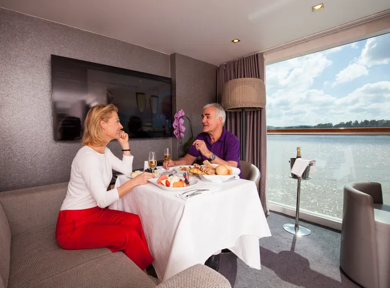 Royal Balcony Suite 5