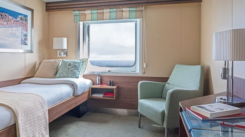 Cabin - Upper Deck