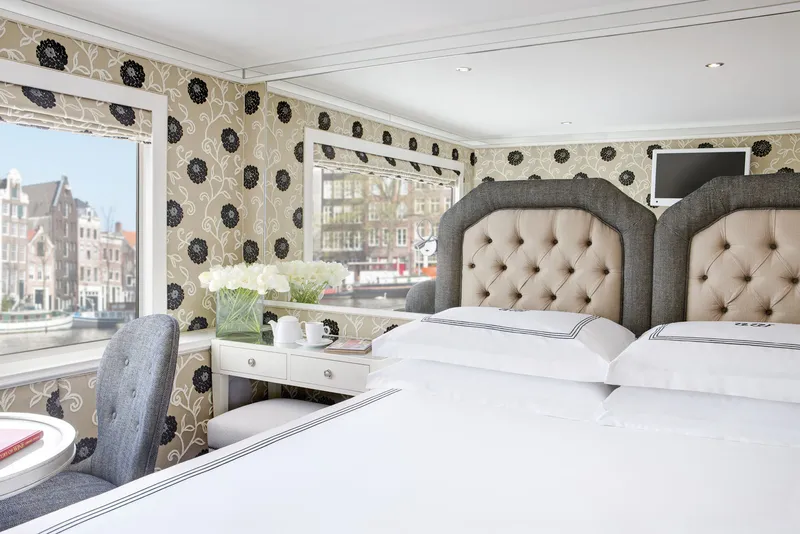 Πολυτελές 2