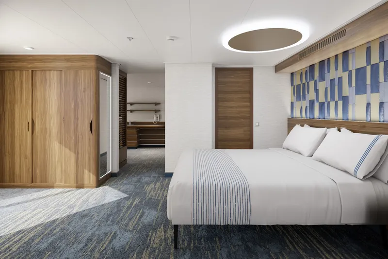 Carnival Excel Corner Suite (and Split Balcony)