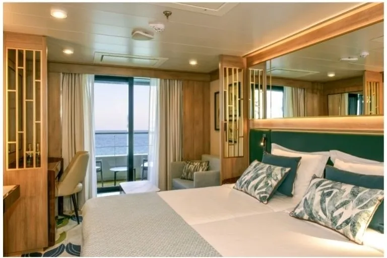 Veranda Cabin