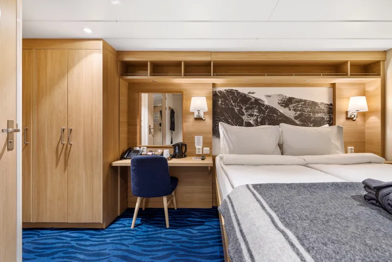 كابينة داخلية قطبية 2