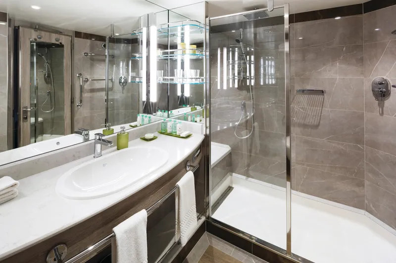 高级阳台套房 2