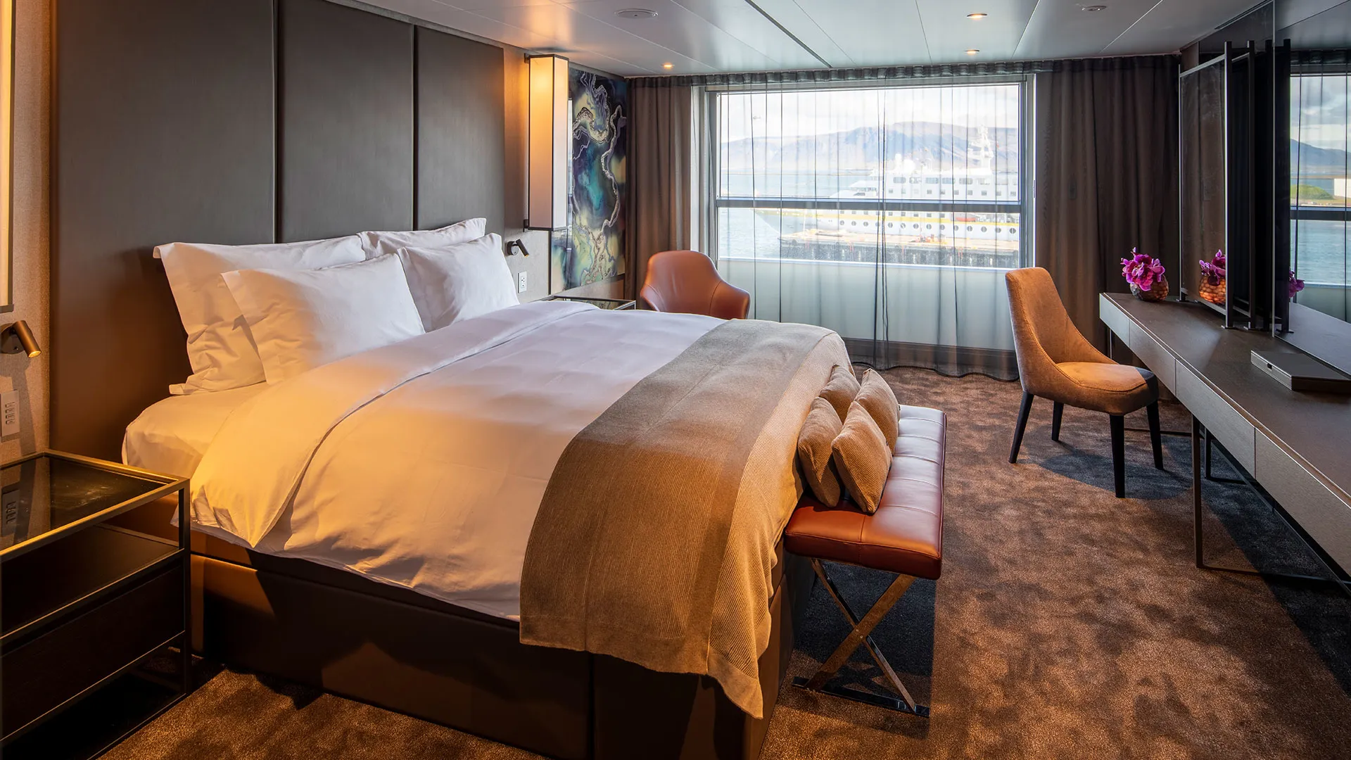 Suită Penthouse cu 2 Dormitoare