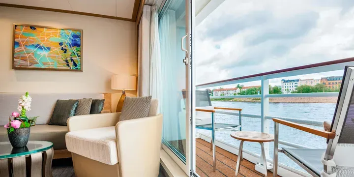 Veranda Suite (AA)