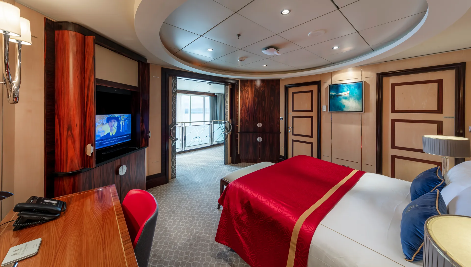 Queens Grill Duplex Suite