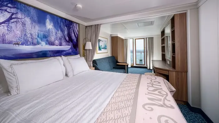 Deluxe Family Oceanview Stateroom with Verandah 1