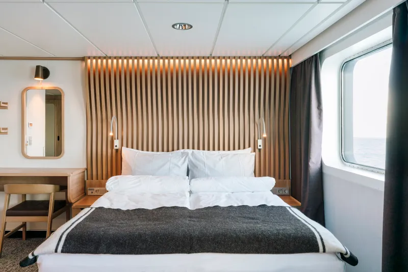 Αρκτική Υπέρτατη 1