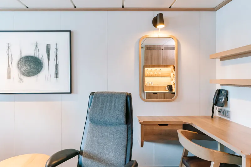 Αρκτική Υπέρτατη 6