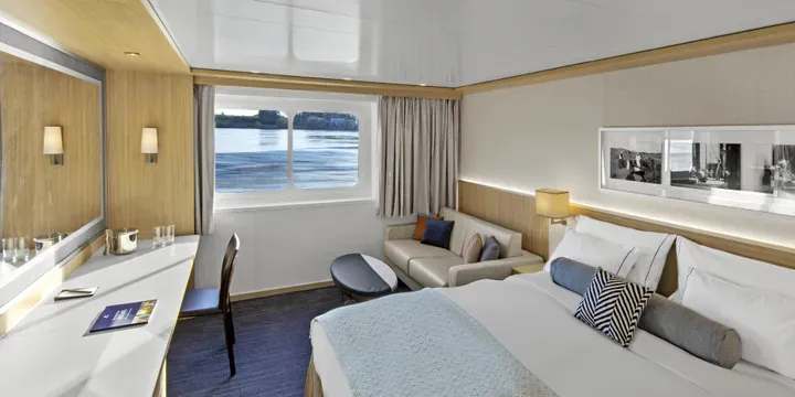 Deluxe Stateroom (B)