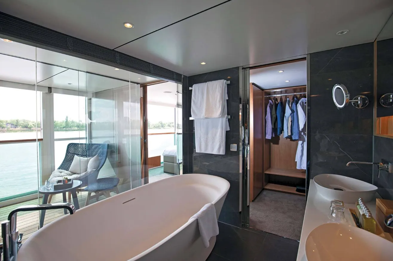 جناح مالك ملكي 5