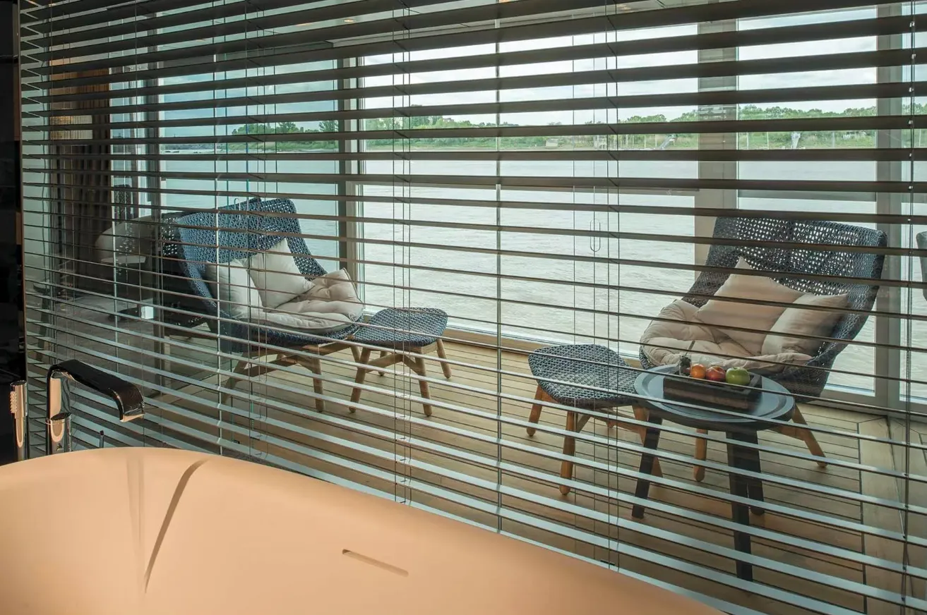 جناح مالك ملكي 3