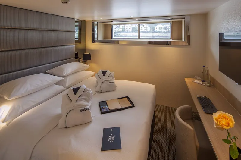 Πολυτελής Σουίτα Πρότυπο 1