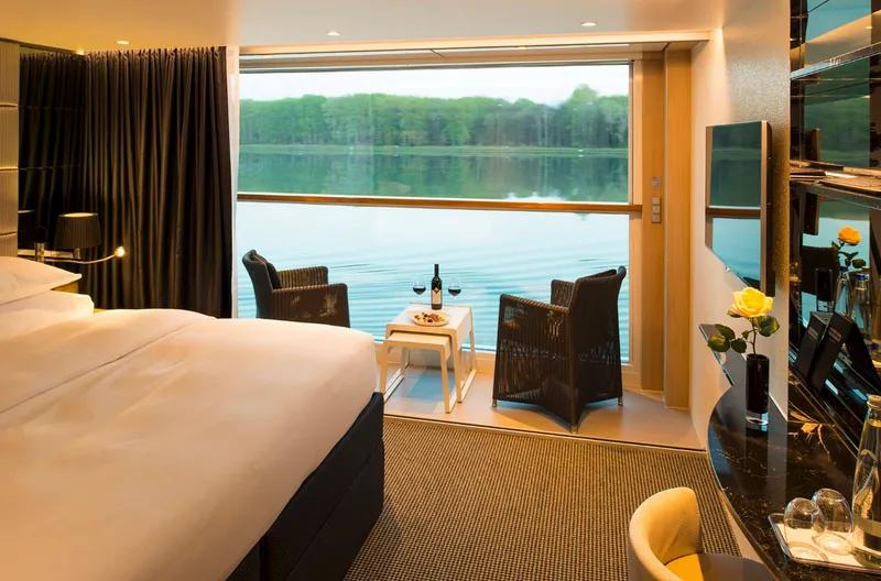 Suită Deluxe cu Balcon 1