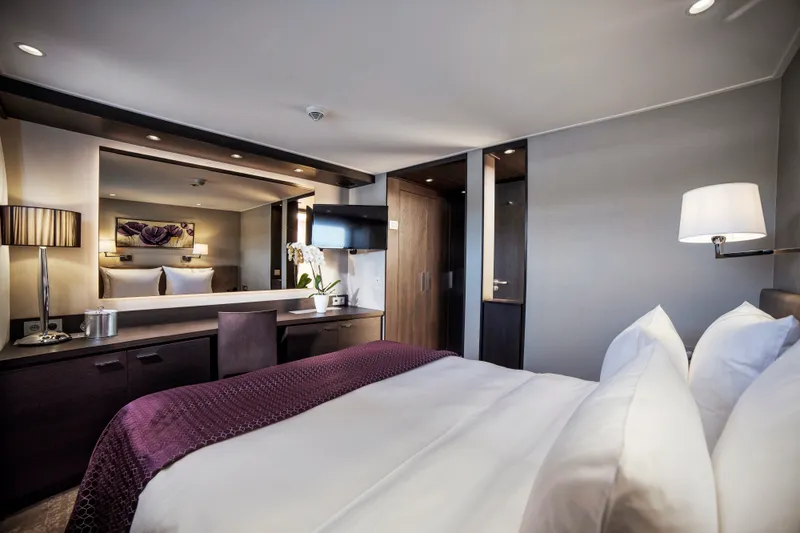 Deluxe Stateroom