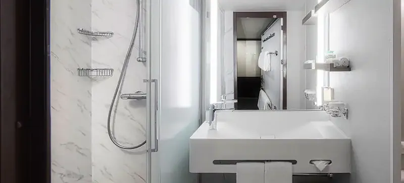 后方豪华顶层套房，配有大型阳台 2