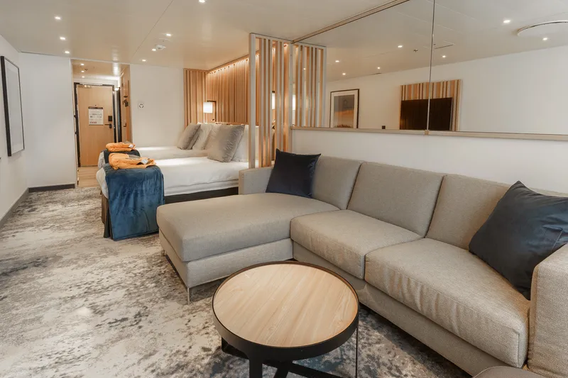 جناح المستكشف 1