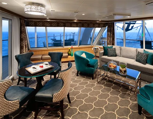 AquaTheatre Suite with Large Balcony - 2 Bedroom