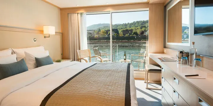 Veranda Stateroom (A, B)