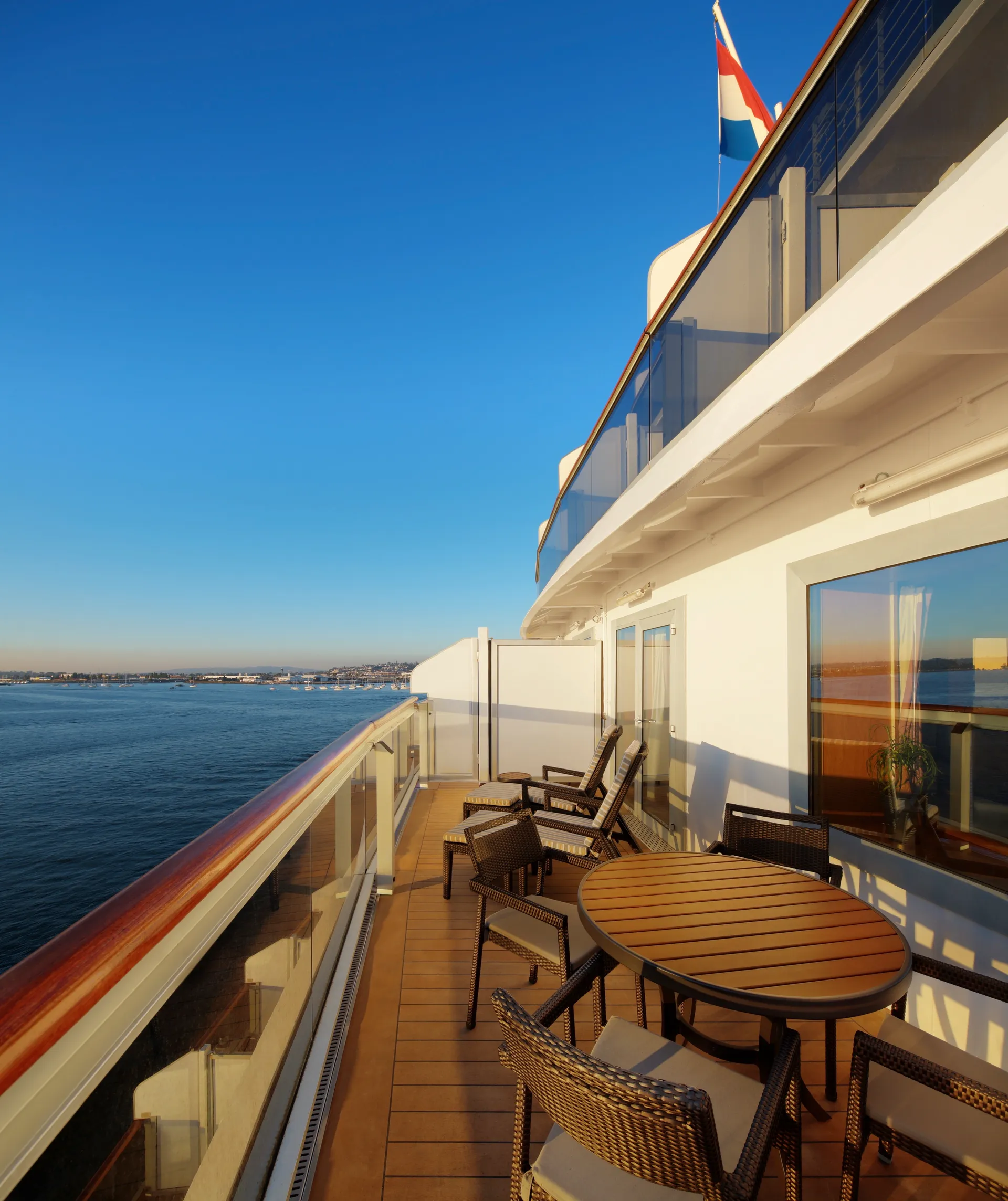 নেপচুন স্যুইট 4