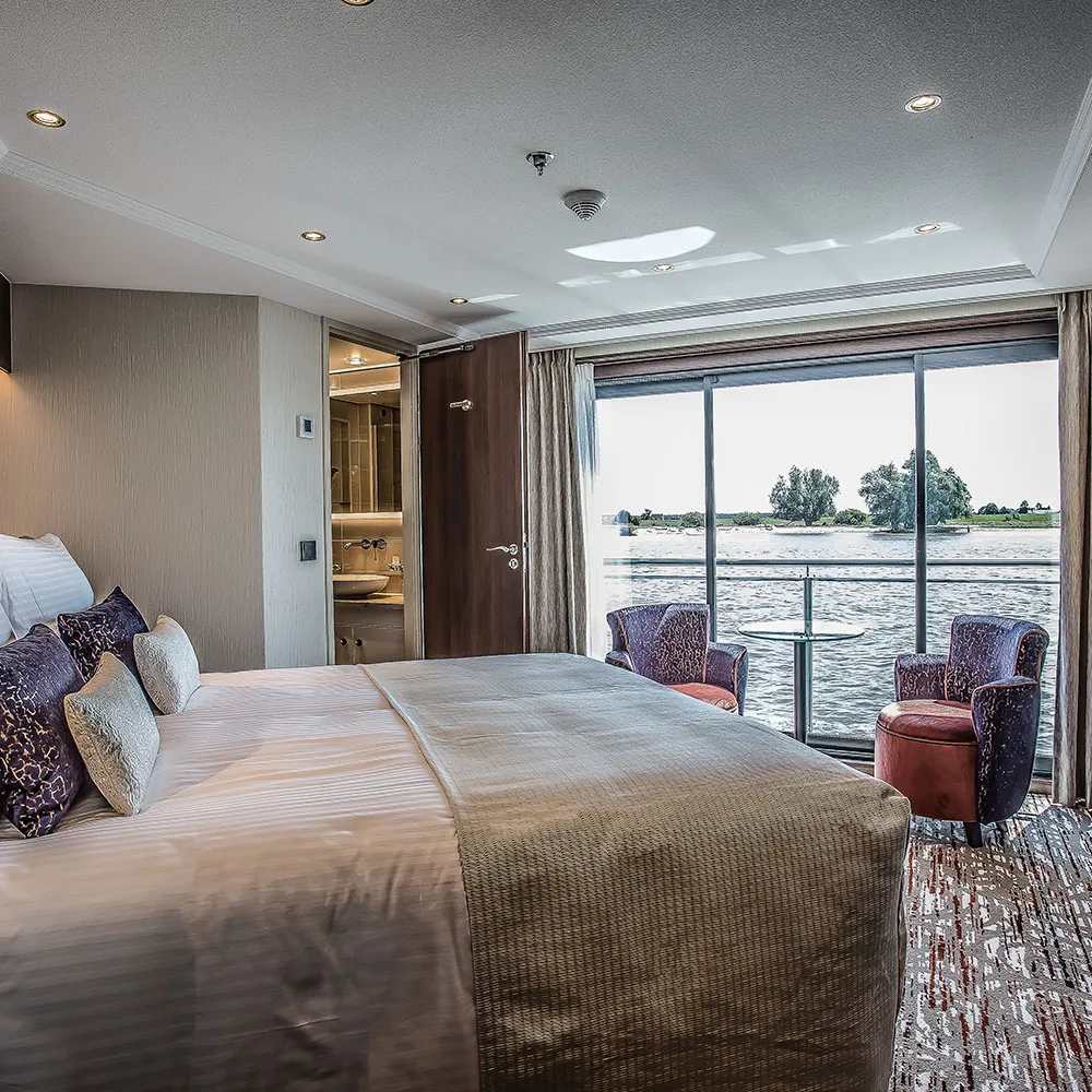 Diamond Deck (Upper) - Stern Superior Suite