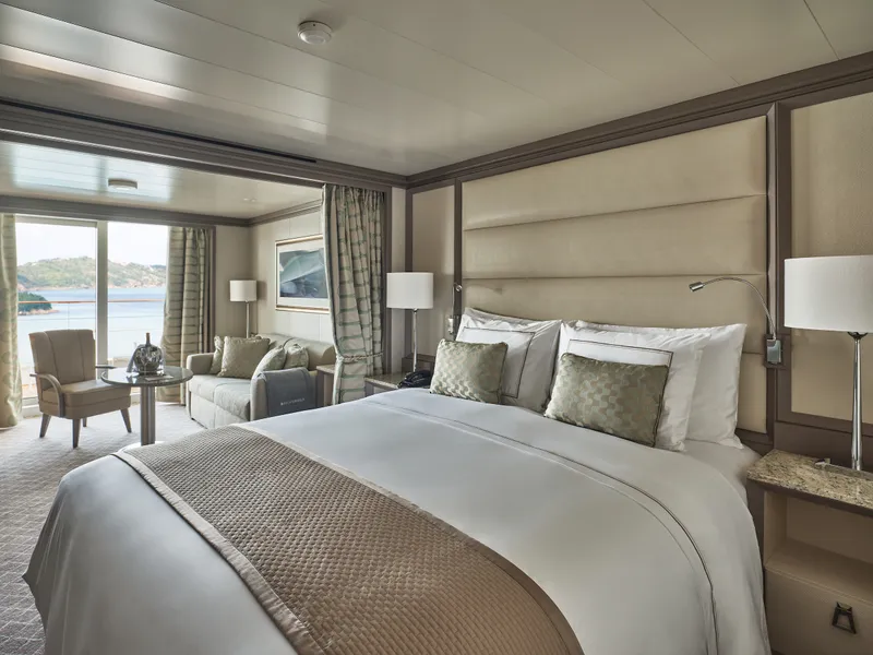 高级阳台套房 1