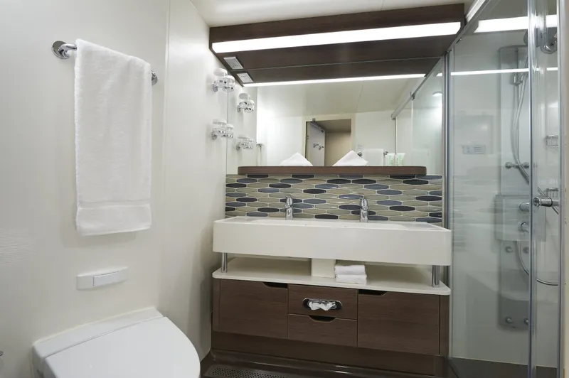 Club Balcony Suite 2